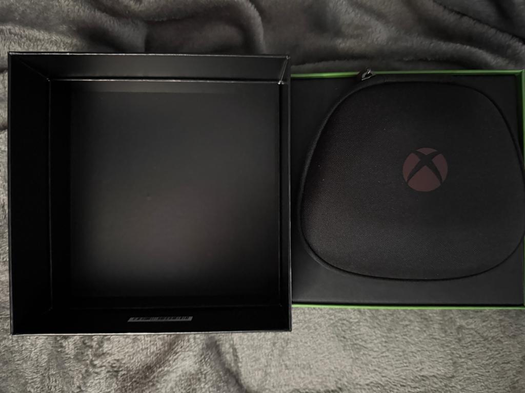 Xbox Series 2 Elite Doom Controller, Spelcomputers en Games, Spelcomputers | Xbox | Accessoires, Ophalen, Zo goed als nieuw, Controller