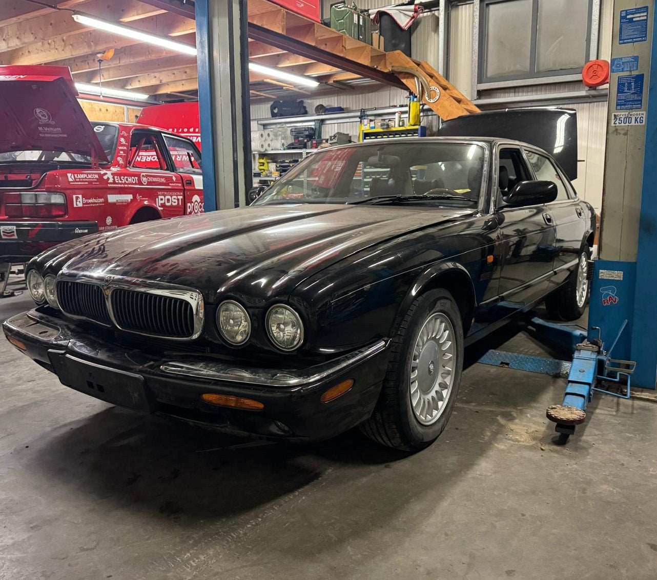 Jaguar XJ 3.2 Executive V8 1999 | 172.000km | APK verlopen |, Auto's, Jaguar, Particulier, XJ, Benzine, Sedan, Automaat, Origineel Nederlands