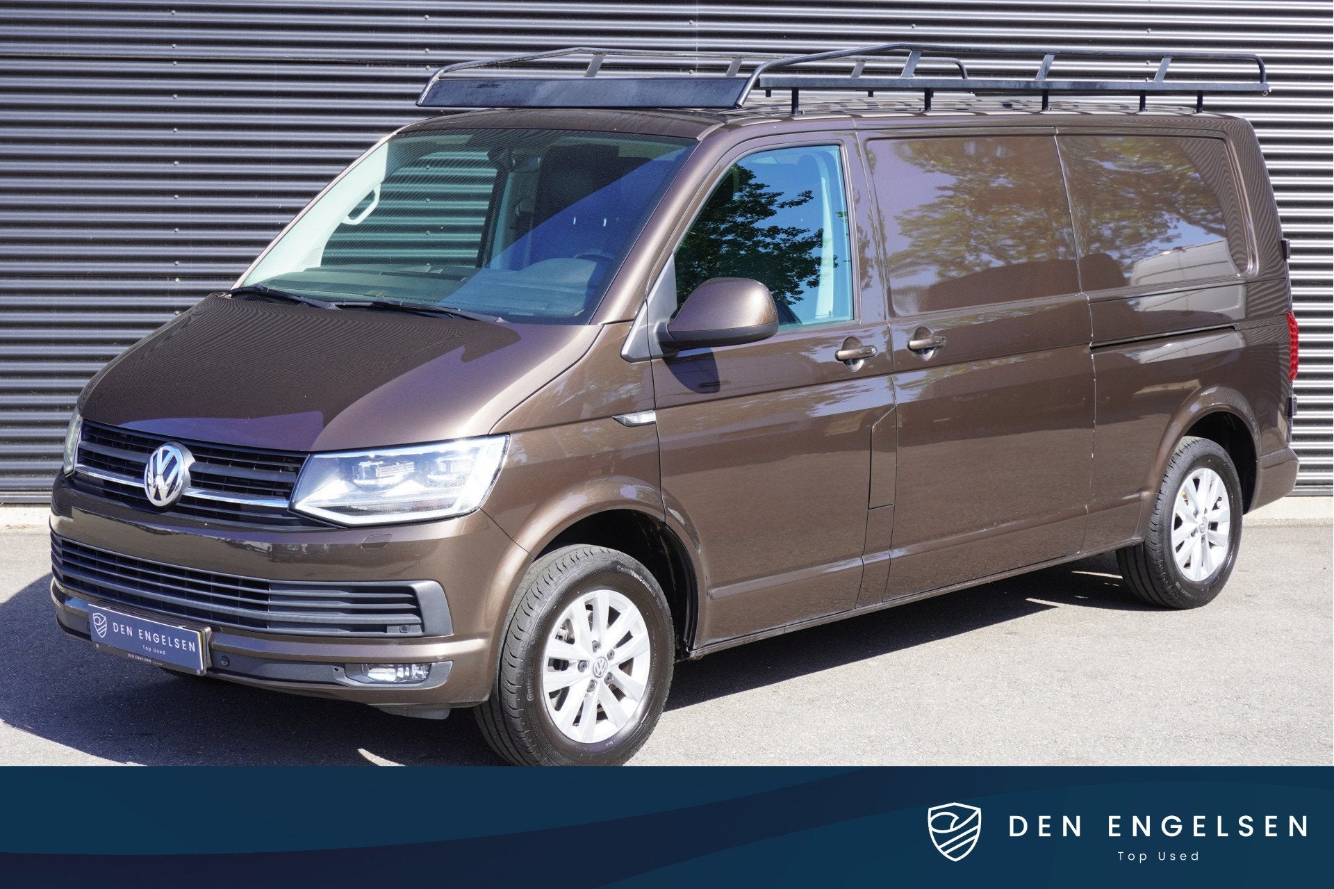 Volkswagen Transporter 140pk Automaat L2H1 2x Schuifdeur Cru, Auto's, Euro 5, Gebruikt, Zwart, 4 cilinders