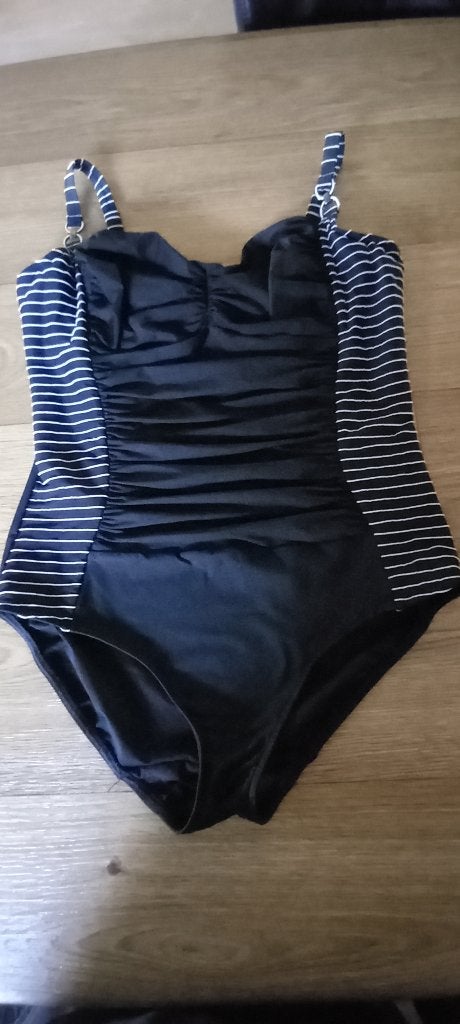 Prima Donna corrigerend badpak met beugels maat 85C Nieuw, Kleding | Dames, Zwart, Badpak, Ophalen of Verzenden, Zo goed als nieuw