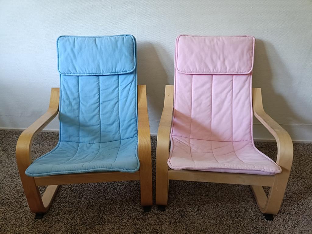 2x IKEA PÖANG kinderfauteuils - blauw en roze, Ophalen, Gebruikt, Stoel