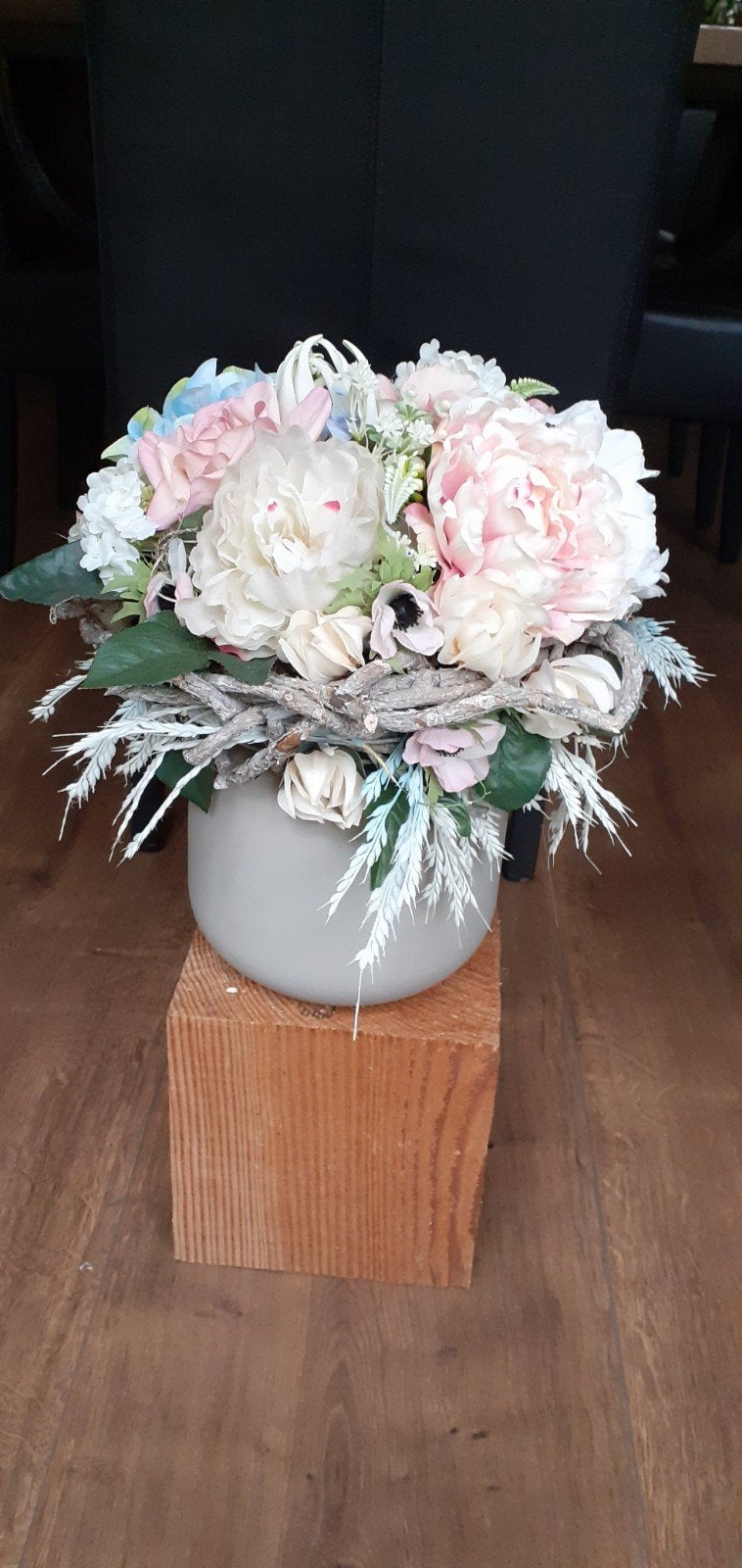 Houdbaar bloemstuk in pastel tinten., Huis en Inrichting, Ophalen