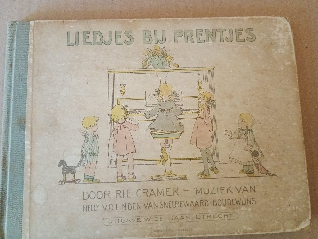 Liedjes bij Prentjes  - Rie Cramer, Boeken, Prentenboeken en Plaatjesalbums, Ophalen of Verzenden, Gelezen, Prentenboek