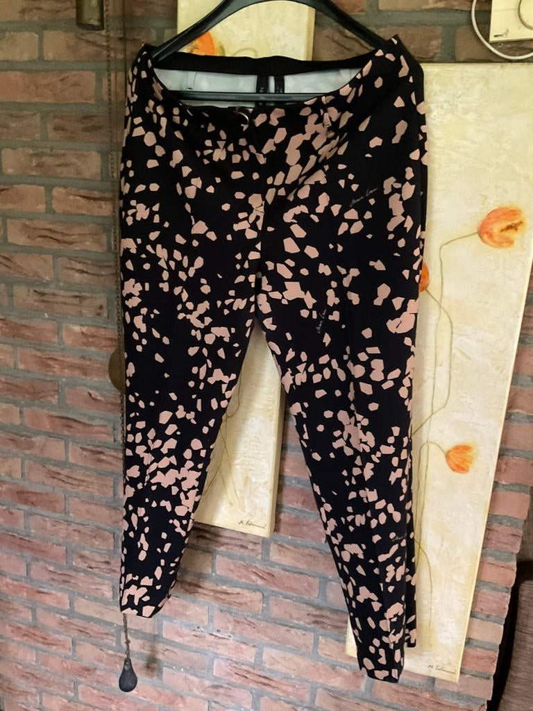 mj/NIEUW! MARCCAIN /broek/maat N5/zwart/camel / valt als 44, Overige kleuren, Verzenden, Maat 42/44 (L), Nieuw