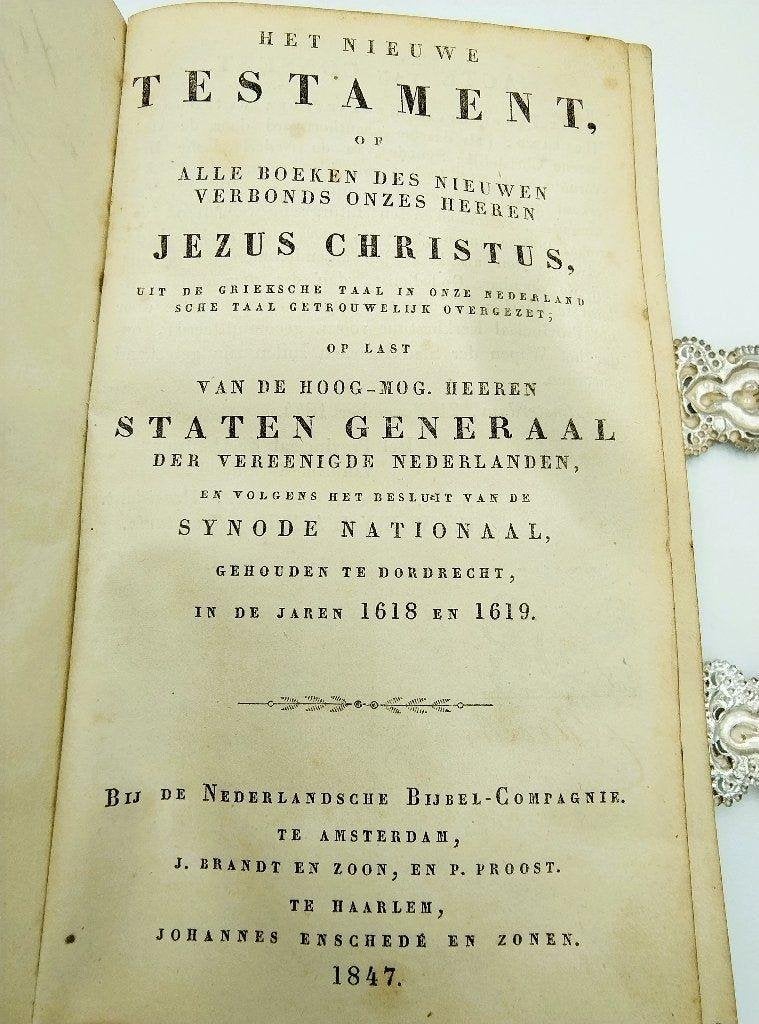 Bijbel met zilveren sloten, A.J. Nobel, Schoonhoven, 1871, Verzenden