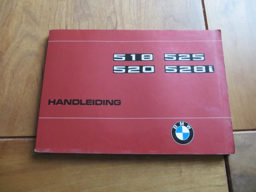 Instructieboek BMW 5-serie E12 1977 BMW 518 520 525 528i, Ophalen of Verzenden