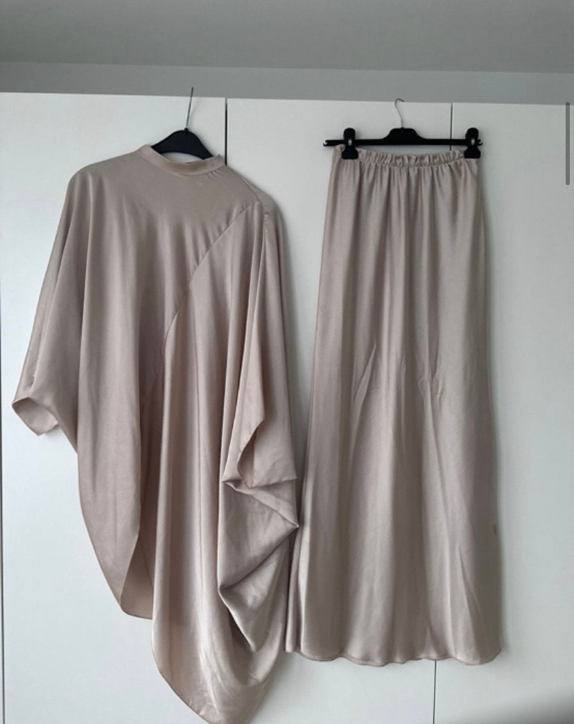 Satijnen rok set maat S, Kleding | Dames, Rokken, Beige, Ophalen of Verzenden, Zo goed als nieuw, Maat 36 (S)