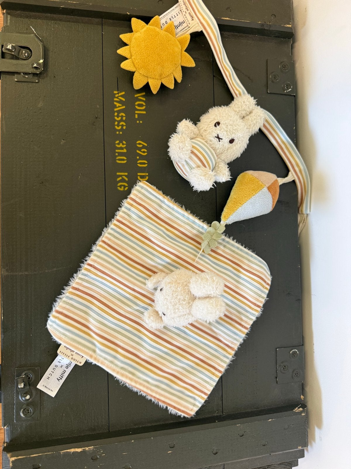 Little Dutch x Nijntje knuffeldoekje en wagenspanner, Kinderen en Baby's, Speelgoed | Babyspeelgoed, Ophalen of Verzenden, Zo goed als nieuw