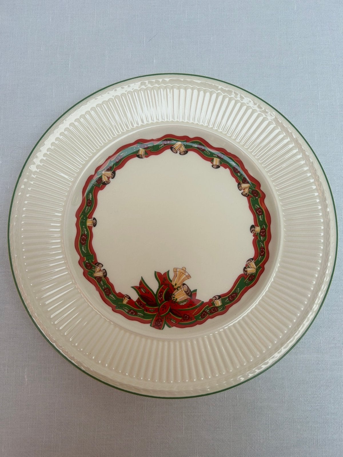 Wedgewood ‘christmas time’ diner borden 8 stuks, Ophalen of Verzenden, Zo goed als nieuw, Aardewerk, Bord(en)