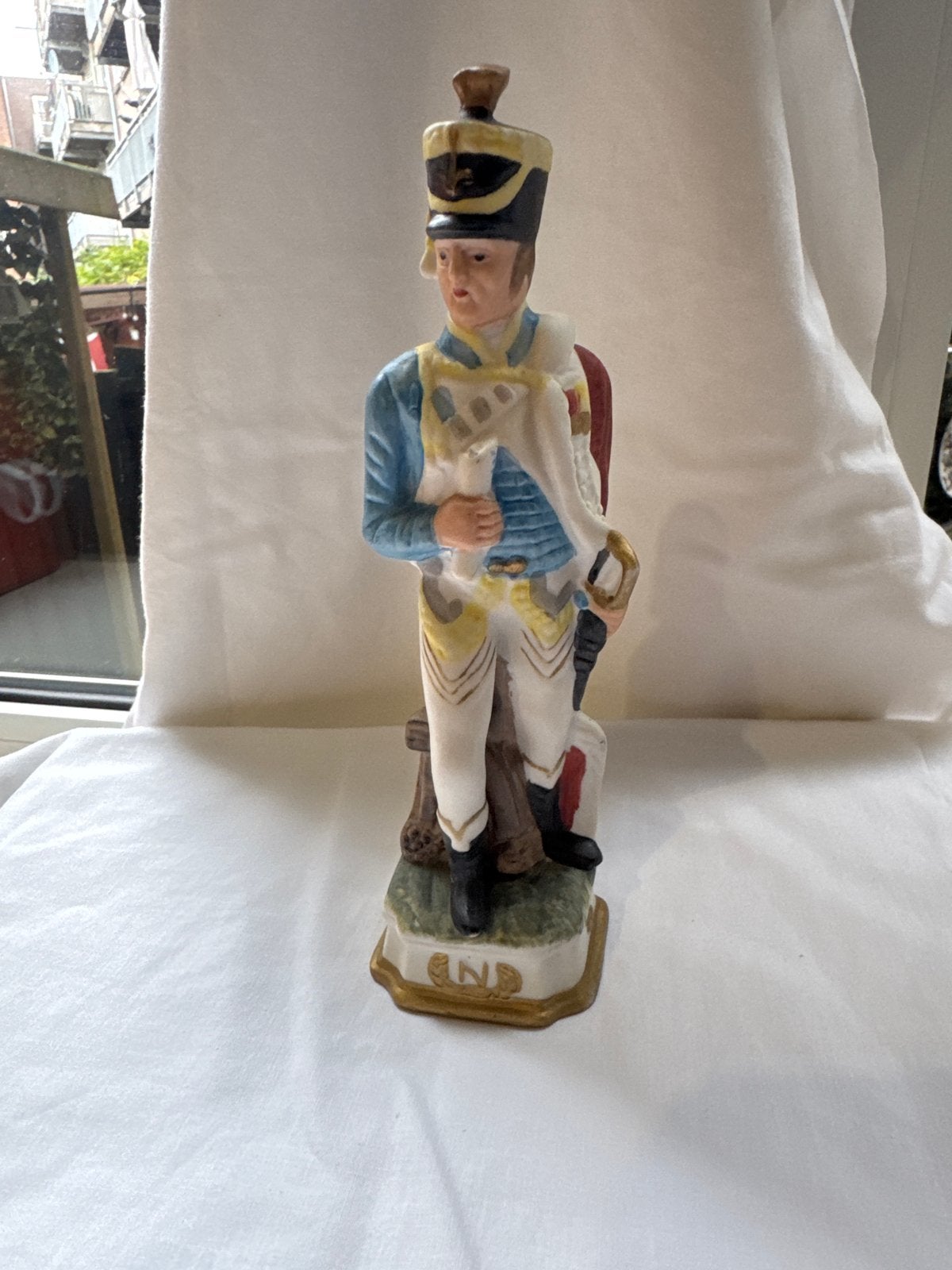 Vintage Porseleinen Soldaat Beeldje - Handgeschilderd, Antiek en Kunst, Ophalen of Verzenden, 20 - 50 cm, Steen of Keramiek, Beeld