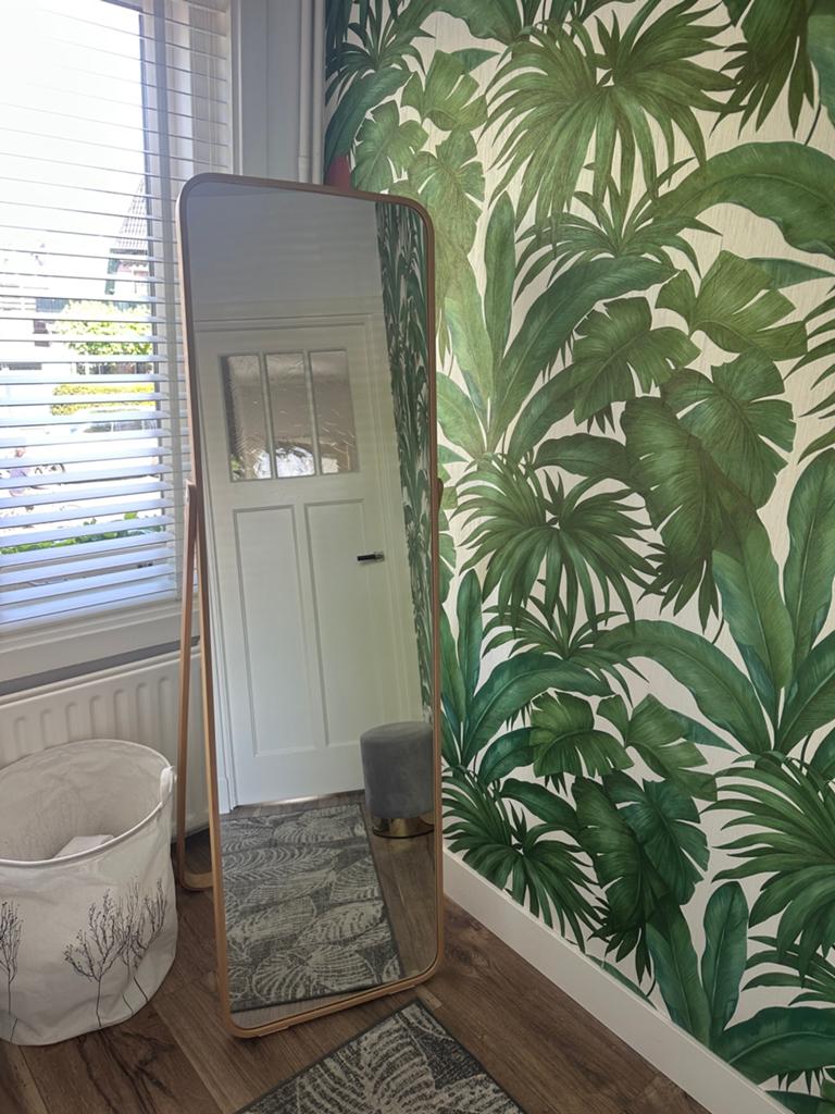 IKEA IKORNNES Staande Spiegel met Houten Frame, Huis en Inrichting, Ophalen, Zo goed als nieuw