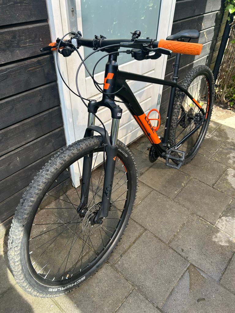 Cube Aim SL Mountainbike - Zwart/Oranje, Hardtail, Heren, Zo goed als nieuw, Schijfrem