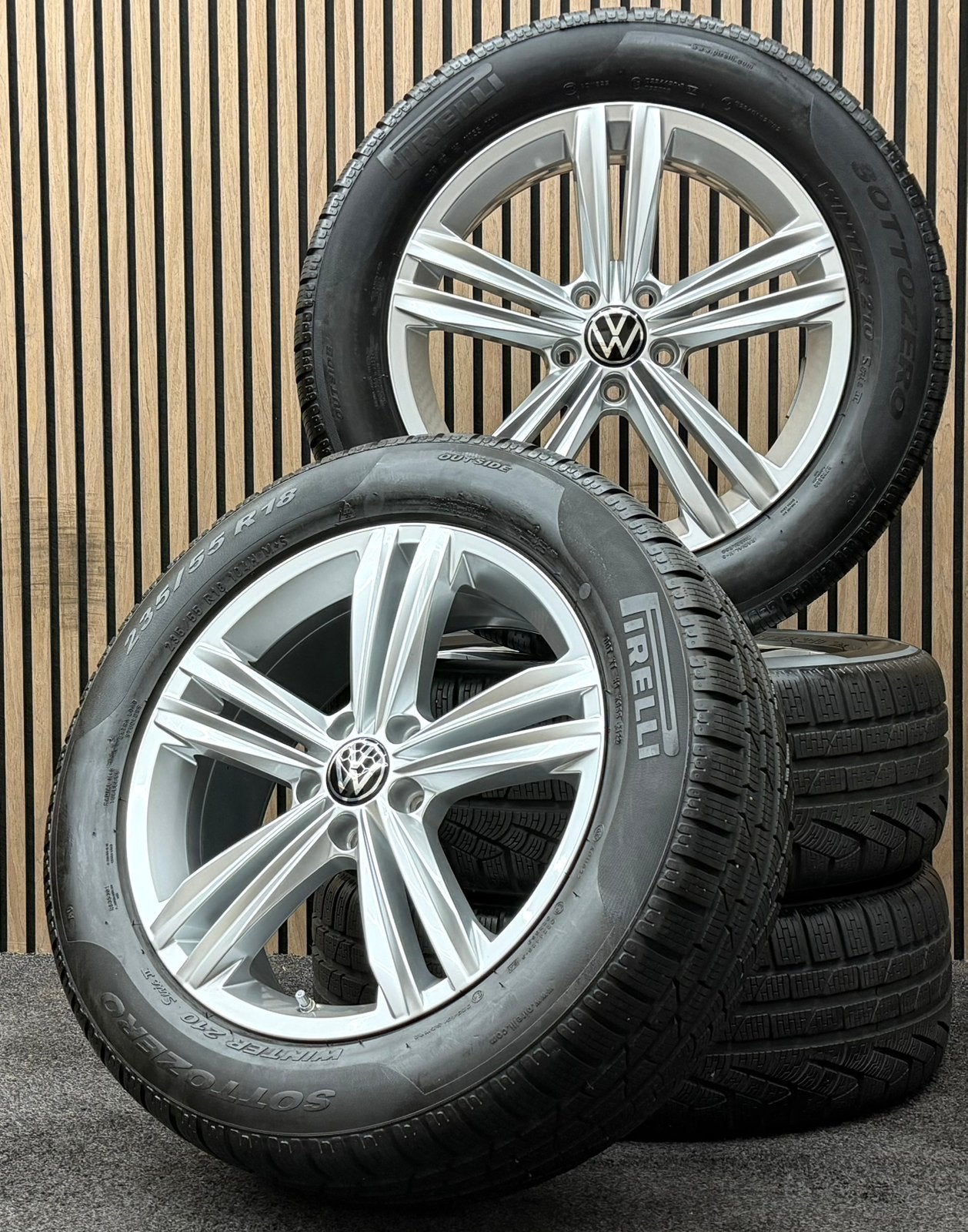 ZGAN! Originele 18 inch VW Tiguan Sebring 5x112 Pirelli AO, Ophalen, 18 inch, ., Banden en Velgen