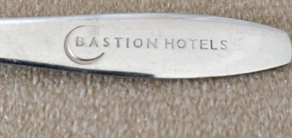 LEPELTJE BASTION HOTELS*THEELEPELTJE, Verzenden, Zo goed als nieuw, Gebruiksvoorwerp