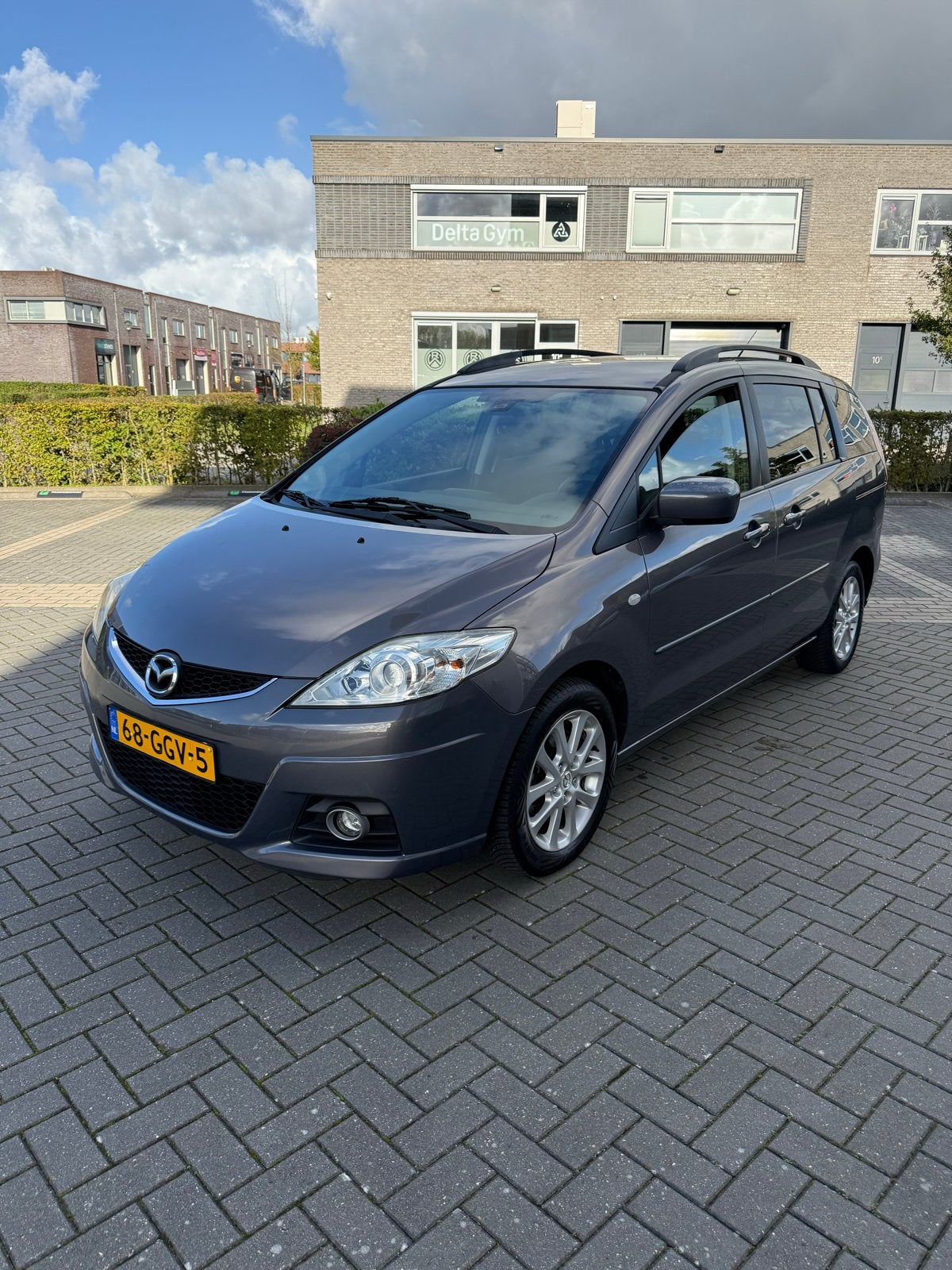 Mazda 5 2.0 AUTOMAAT 2008 APK,TREKHAAK,AIRCO,PARKEERSENSOR, Auto's, 145 pk, 4 cilinders, 7 stoelen, Origineel Nederlands