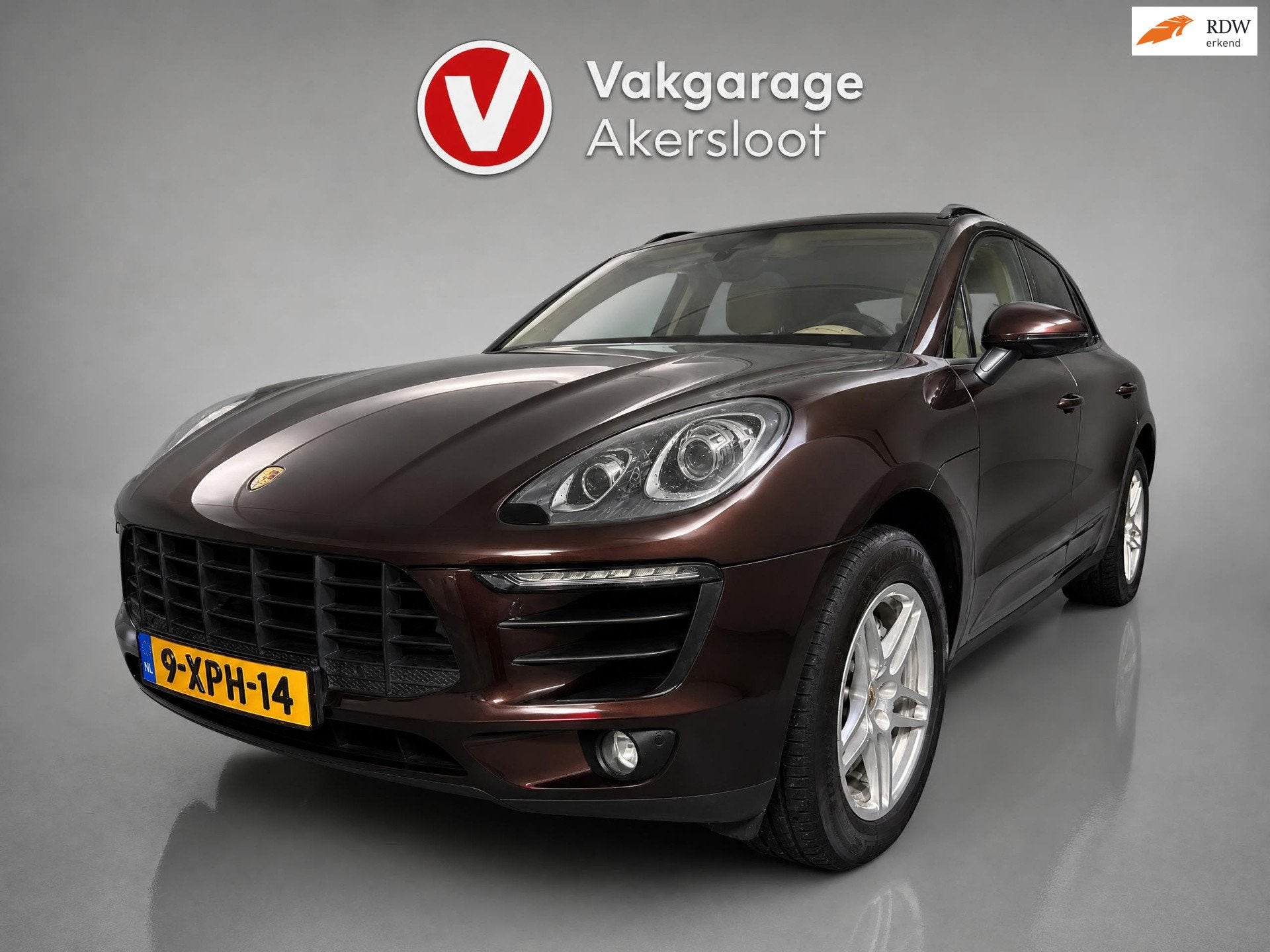 Porsche Macan 3.0 D S / Parkeersensoren / Camera / Bluetooth, Auto's, Automaat, Gebruikt, Bruin, 259 pk