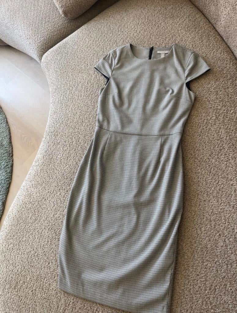 H&M Studio jurk XS nieuw, Beige, Nieuw, Ophalen of Verzenden, Knielengte