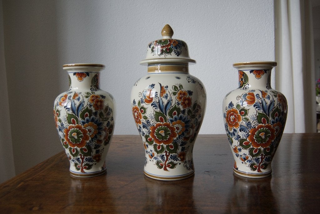 Delfts Polychroom kaststel 3-delig (436 en 437), Ophalen