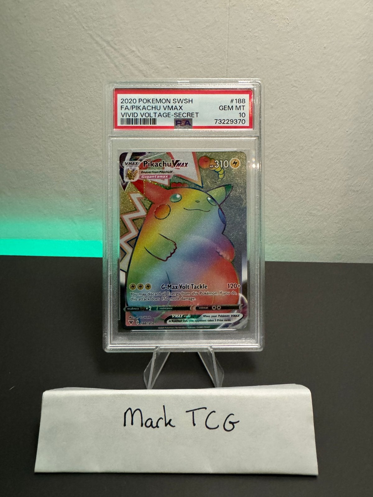 Pikachu VMAX 188 Rainbow Secret Rare PSA 10 - Vivid Voltage, Hobby en Vrije tijd, Verzamelkaartspellen | Pokémon, Ophalen of Verzenden