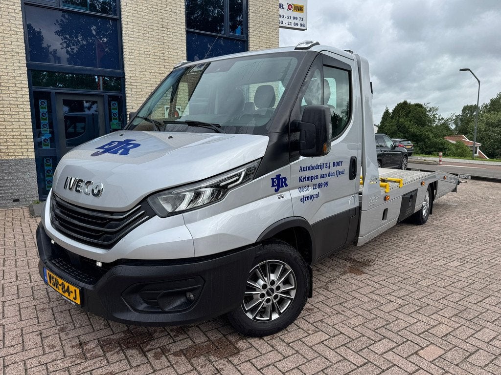 Iveco Daily 35C18H 3.0 410- oprijdwagen- lier- automaat, Auto's, Bestelauto's, Automaat, Achterwielaandrijving, Gebruikt, Euro 6