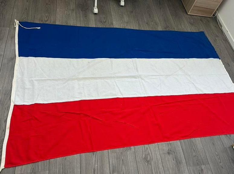 Nederlandse vlag, Ophalen of Verzenden, Zo goed als nieuw
