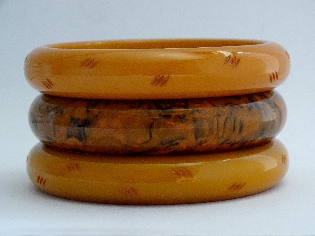 3 Bakeliet Catalin Armbanden, Verzenden, Overige materialen, Armband
