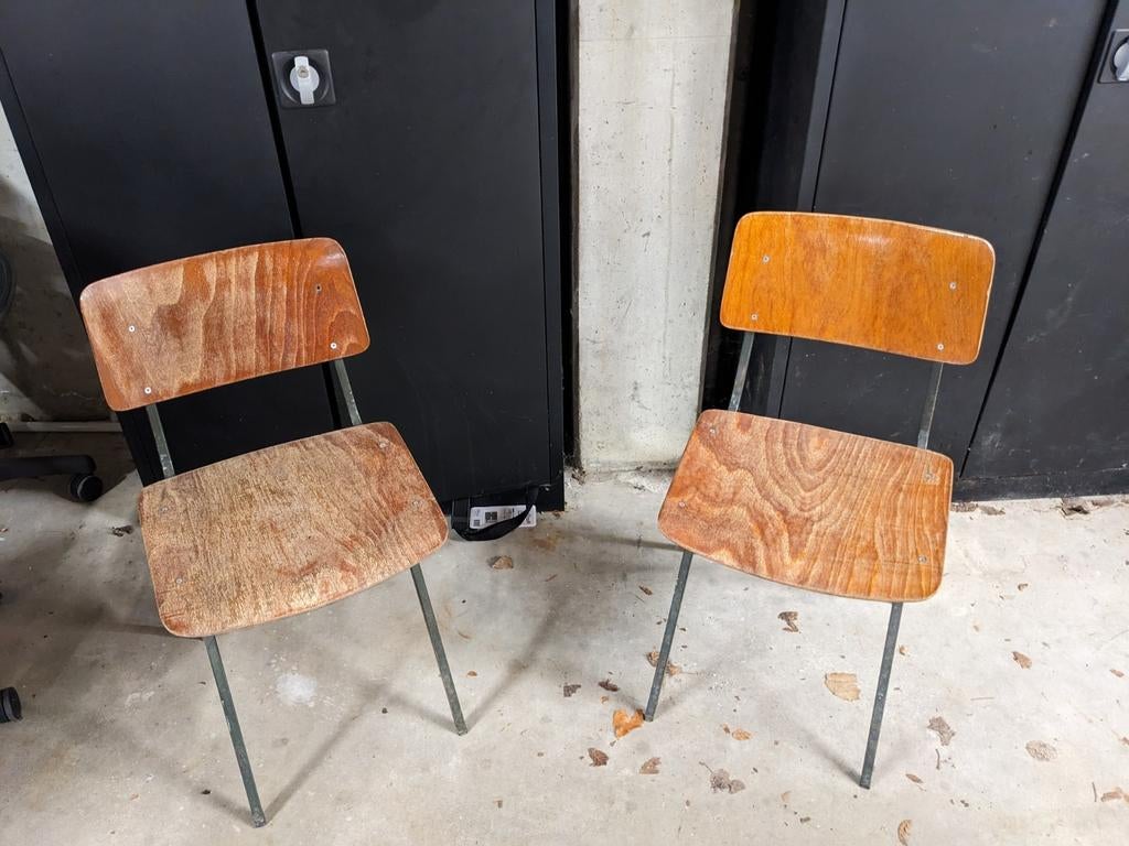 Set of two chairs, Ophalen, Twee