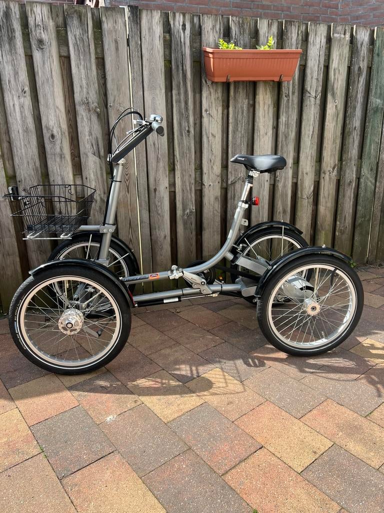 Vierwieler fiets vierwielfiets opklapbaar, Ophalen, Zo goed als nieuw