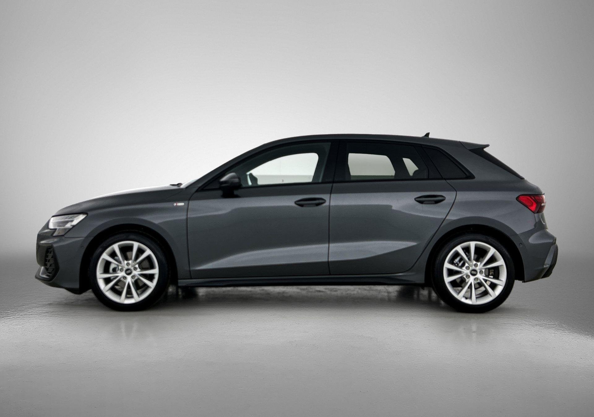 Audi A3 Sportback 30 TFSI S edition 116 PK | S-Line | Automa, 12 maanden, 4 cilinders, Origineel Nederlands, 690 kg
