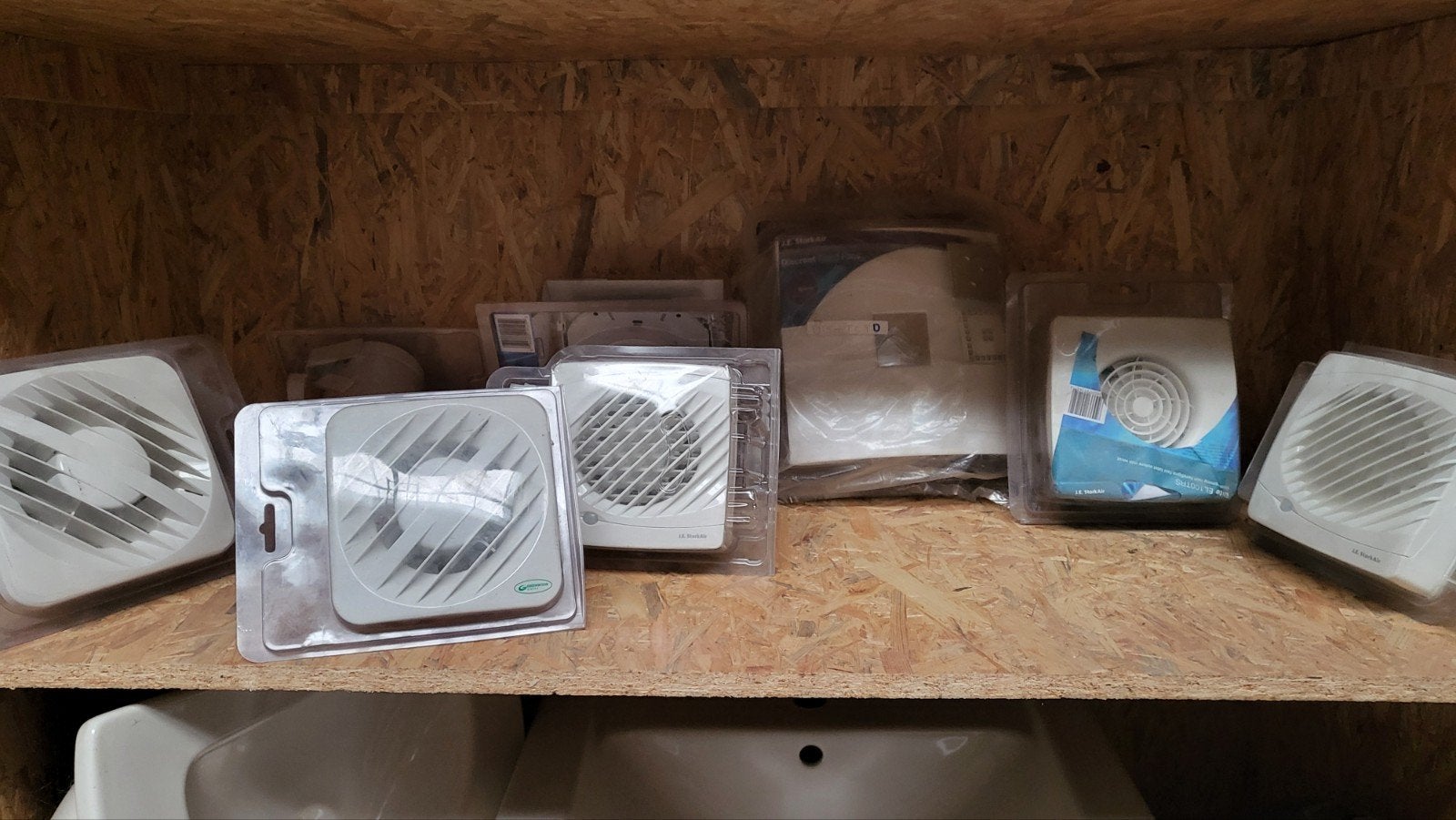 Nieuwe afzuigers/ventilatoren voor badkamer/toilet, Doe-het-zelf en Verbouw, Ophalen, Nieuw, Afzuiger