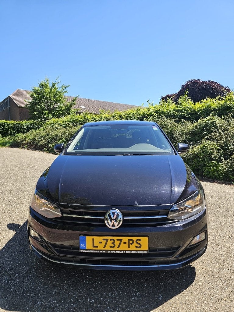 Volkswagen Polo 1.0 TSI 70KW 5D BMT Dsg-7 2018 Zwart, Auto's, Voorwielaandrijving, Stof, 40 €/maand, Zwart