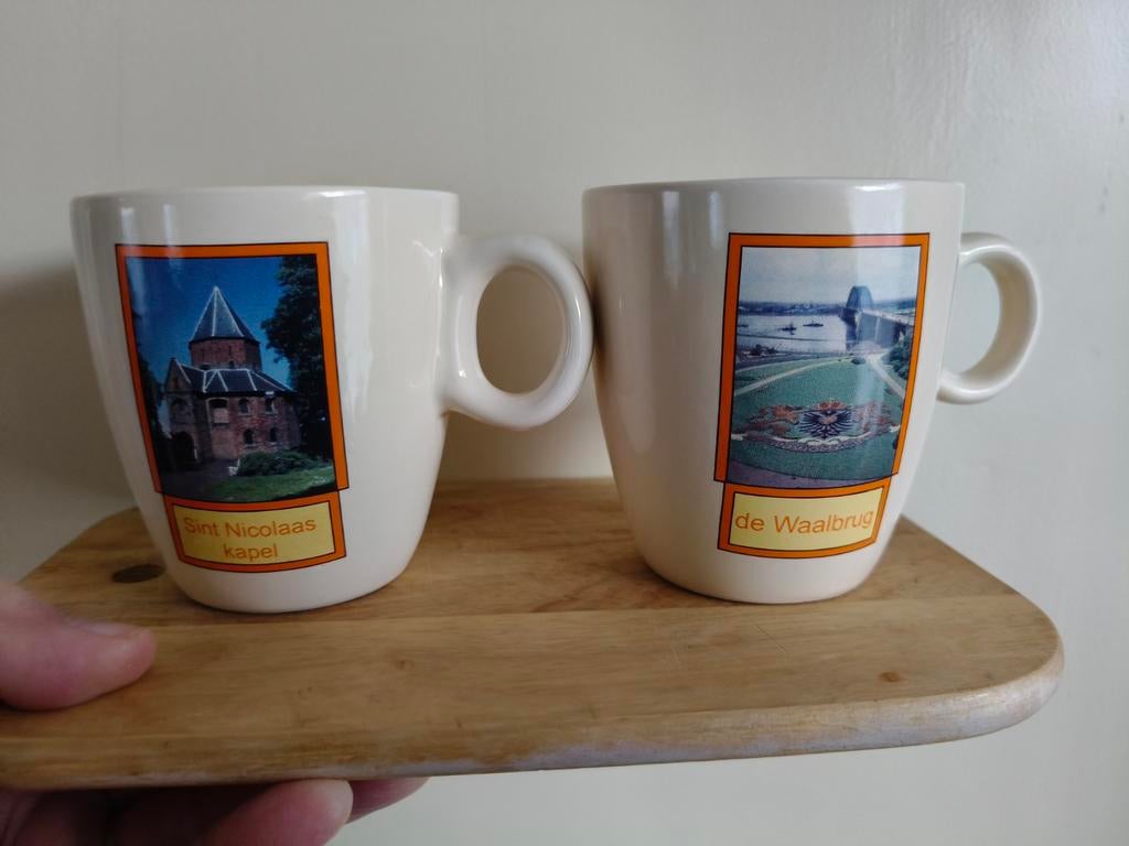 Nieuw! Vijf verschillende Nijmegen mokken, Ophalen, Overige stijlen, Kop(pen) en/of Schotel(s)