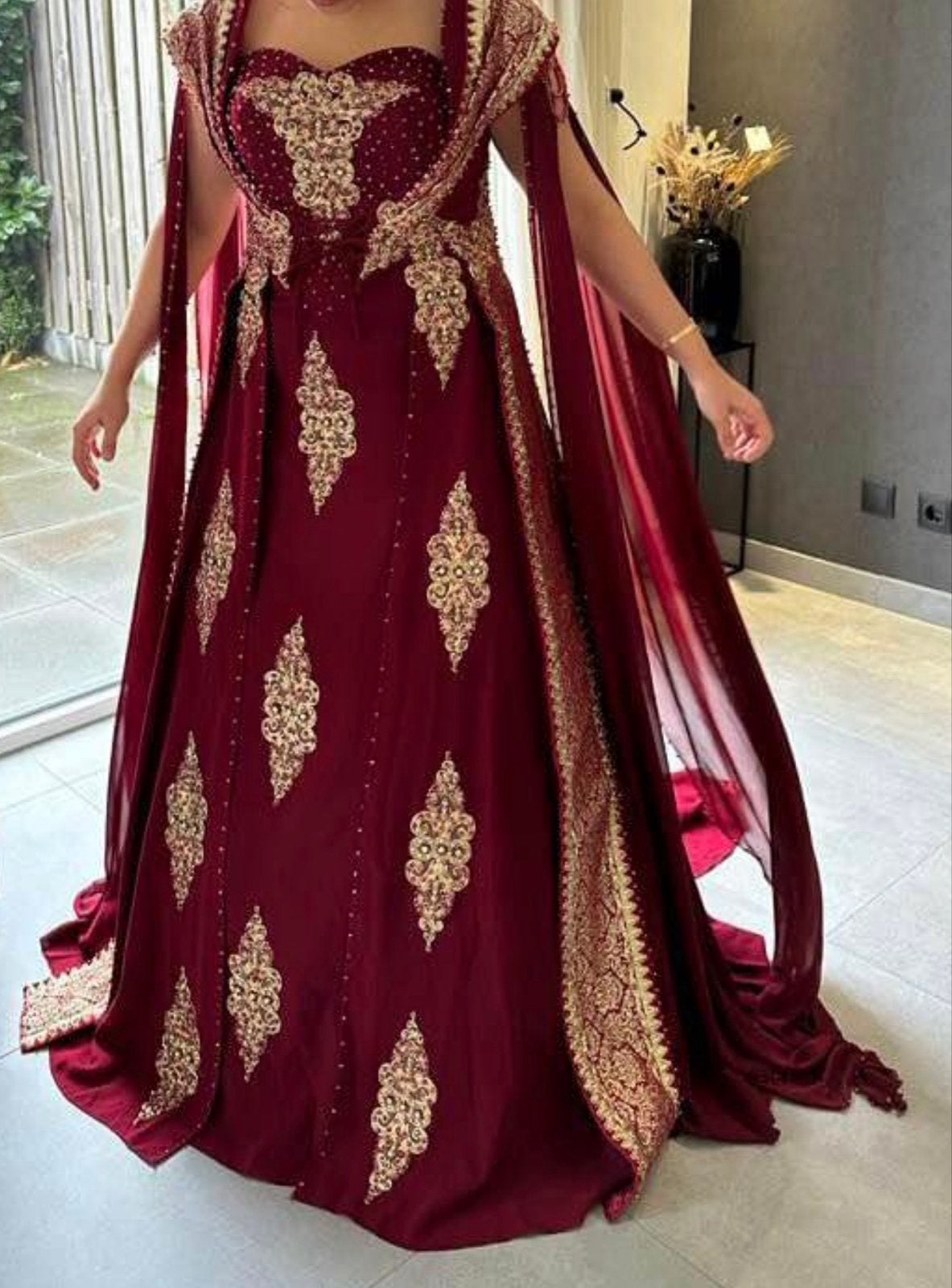Hennajurk Bordeauxrood met Gouden Details - nieuw ongedragen, Maat 38/40 (M), Galajurk, Nieuw, Ophalen of Verzenden