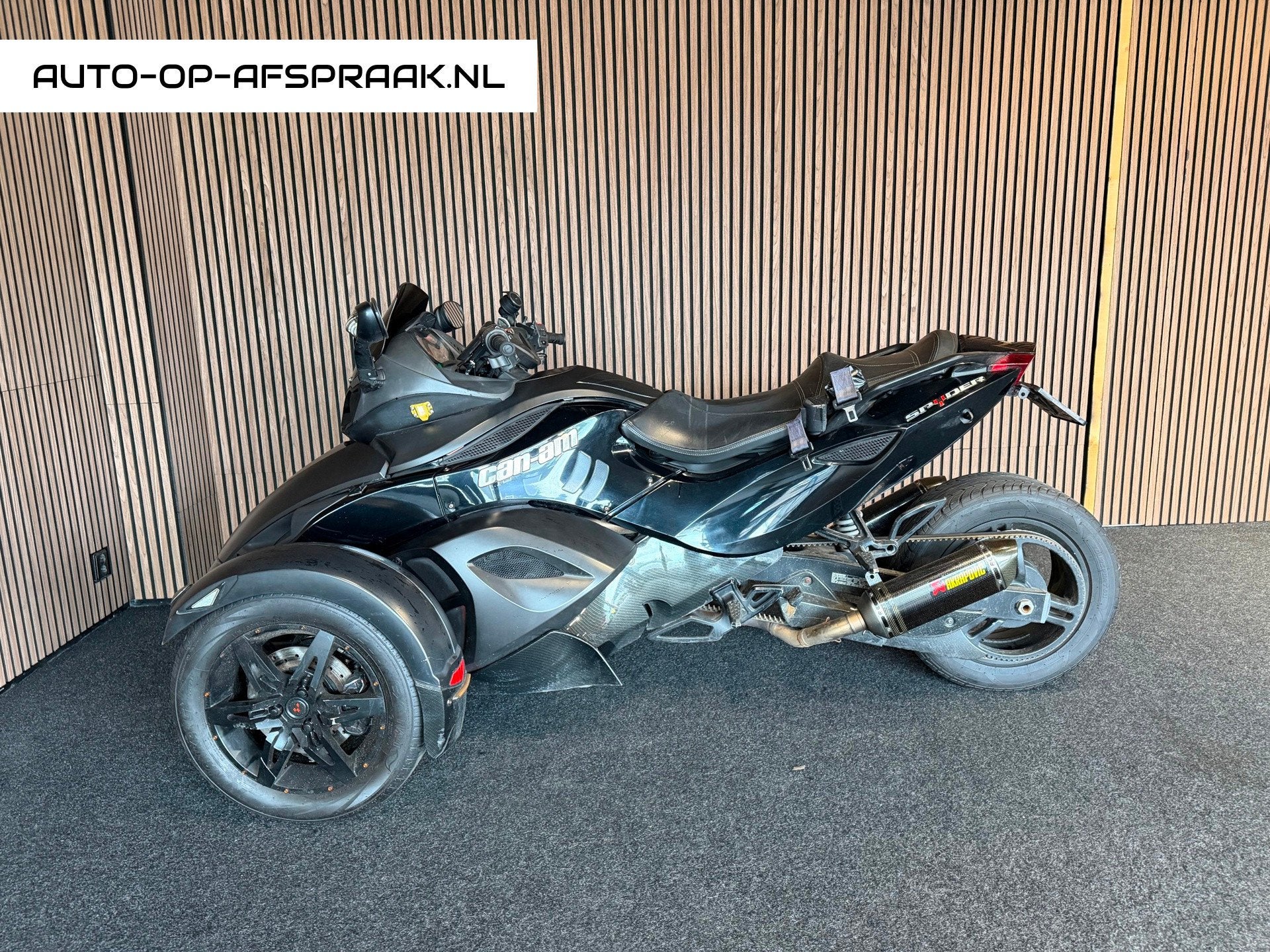 2x Can Am Spyder RS SE5 Automaat en Schakel Akrapovic Rugleu, A
a  a, 2x Can Am, Scooter, Bedrijf