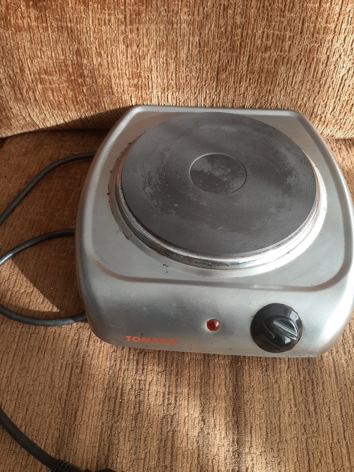 Tomado TM-1286 Elektrische Kookplaat 1500W, Witgoed en Apparatuur, Kookplaten, Gebruikt, 3 kookzones of minder, Ophalen of Verzenden