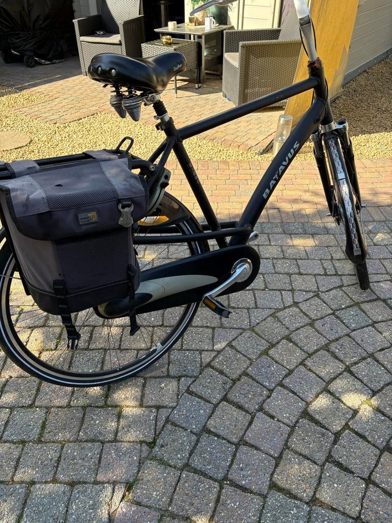 Batavus fiets met 7 versnellingen en fietstassen, Fietsen en Brommers, Fietsen | Dames | Damesfietsen, Ophalen, Gebruikt, Versnellingen