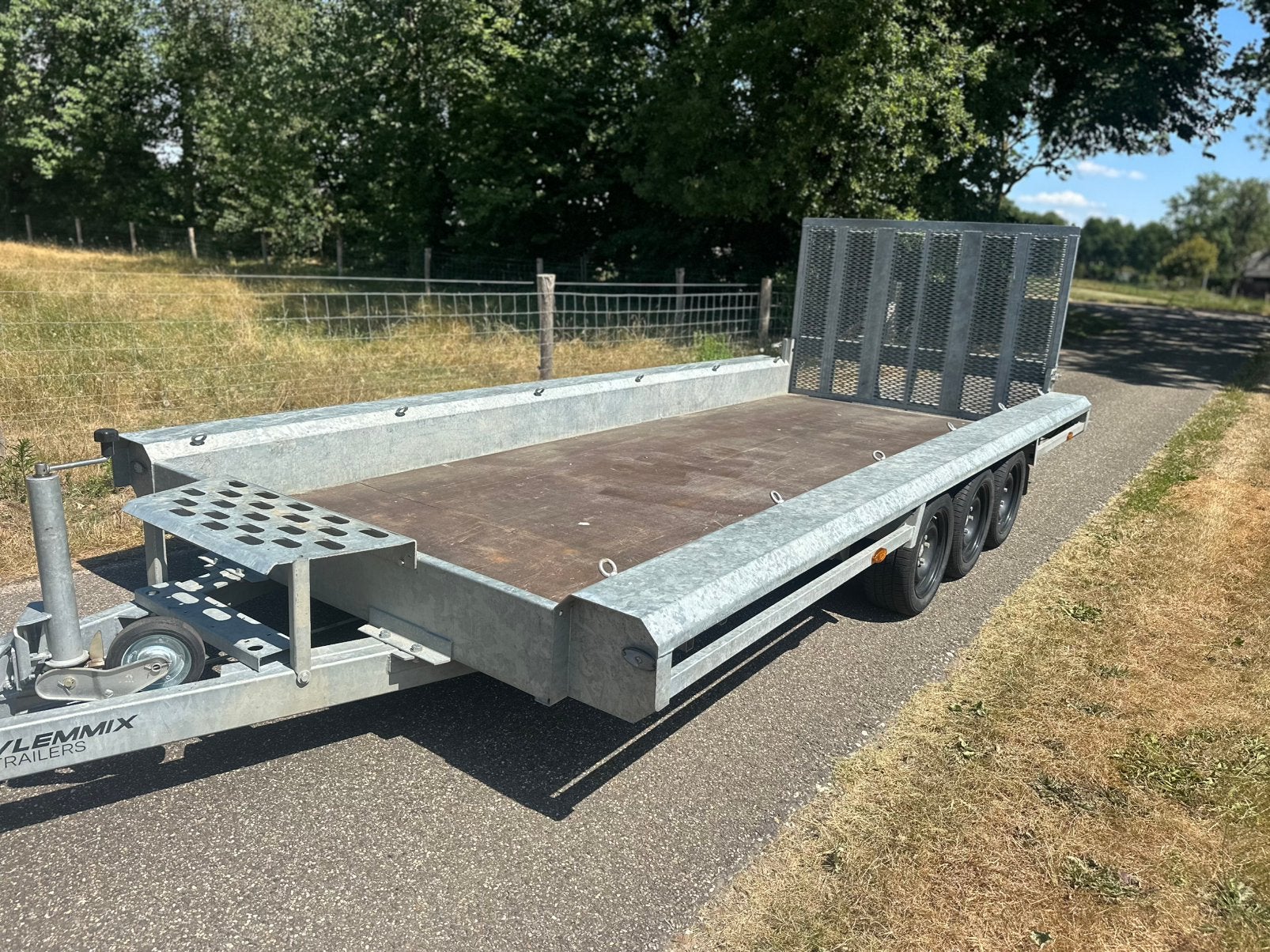 Machinetransporter tridem drieas zgan !!!, Auto diversen, Aanhangers en Bagagewagens, Ophalen of Verzenden, Zo goed als nieuw