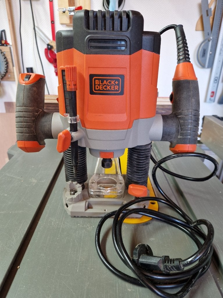 Black & Decker bovenfrees, Ophalen, Gebruikt, Black & Decker, Bovenfrees