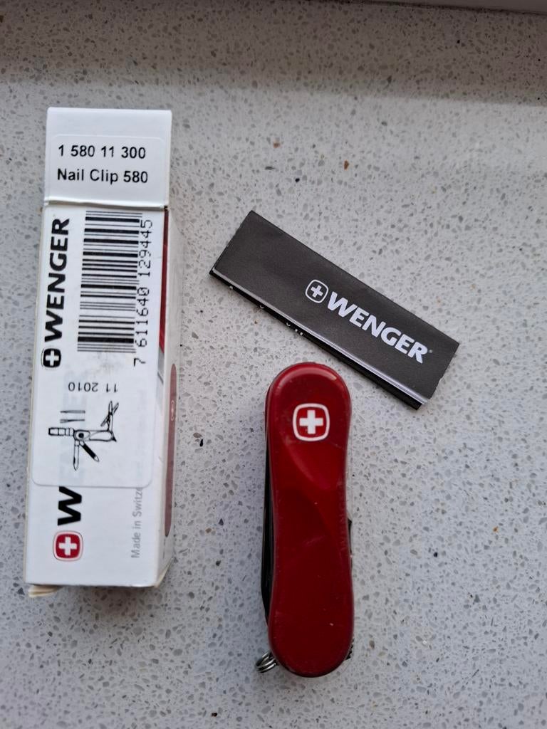 Wenger 580 mes zakmes Victorinox, Caravans en Kamperen, Kampeergereedschap, Ophalen of Verzenden, Nieuw
