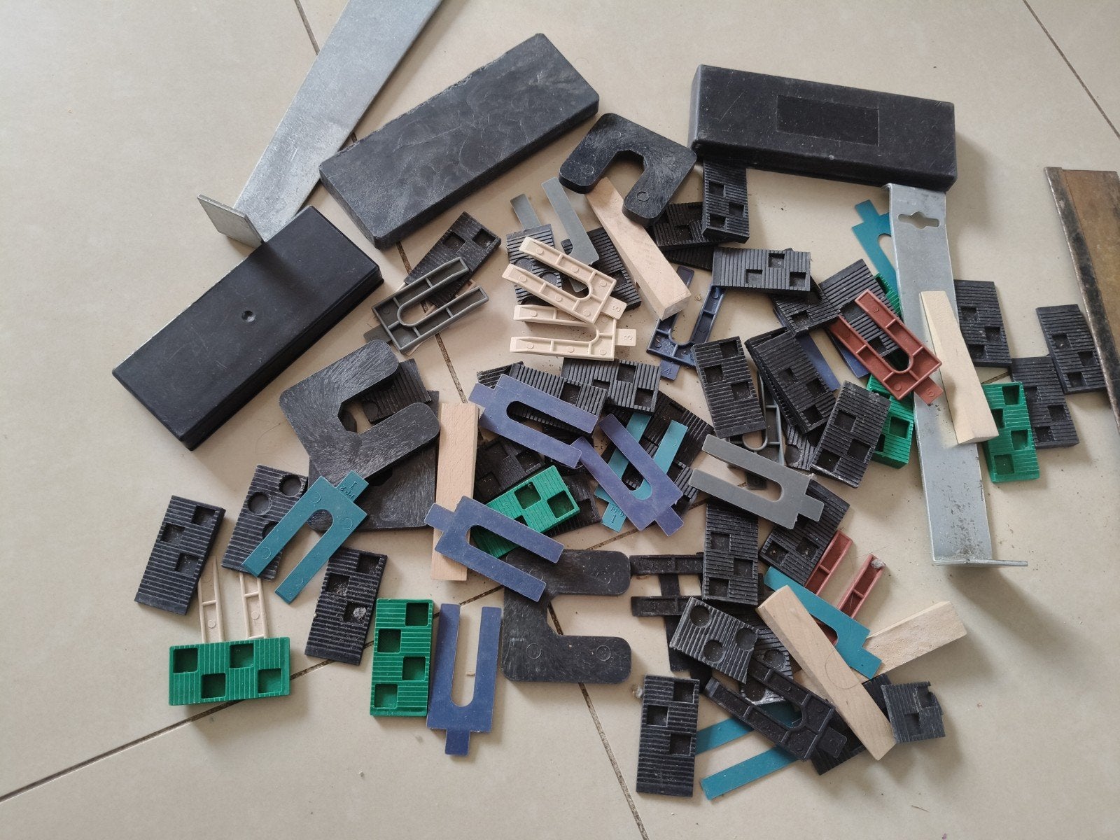 Laminaat Kit Assortiment - Diverse Afstandhouders en Wiggen, Doe-het-zelf en Verbouw, Gereedschap | Handgereedschap, Ophalen of Verzenden