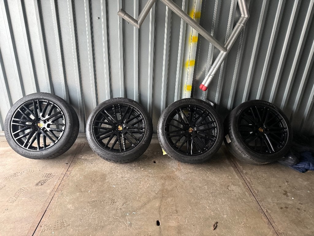 Cayenne turbo v set, Auto-onderdelen, Banden en Velgen, Gebruikt, Banden en Velgen, Overige maten, Ophalen of Verzenden