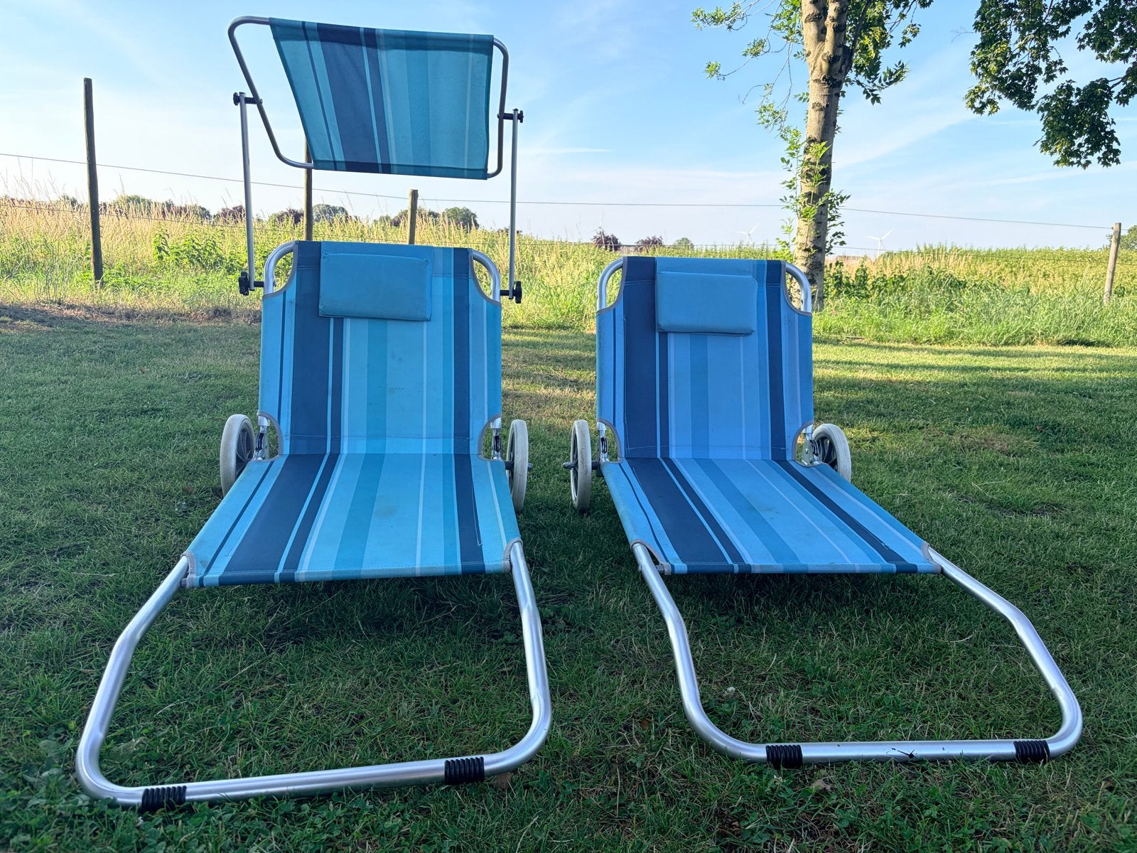 2x Strandstoel met wielen en zonnescherm, Ophalen, Gebruikt, Campingstoel