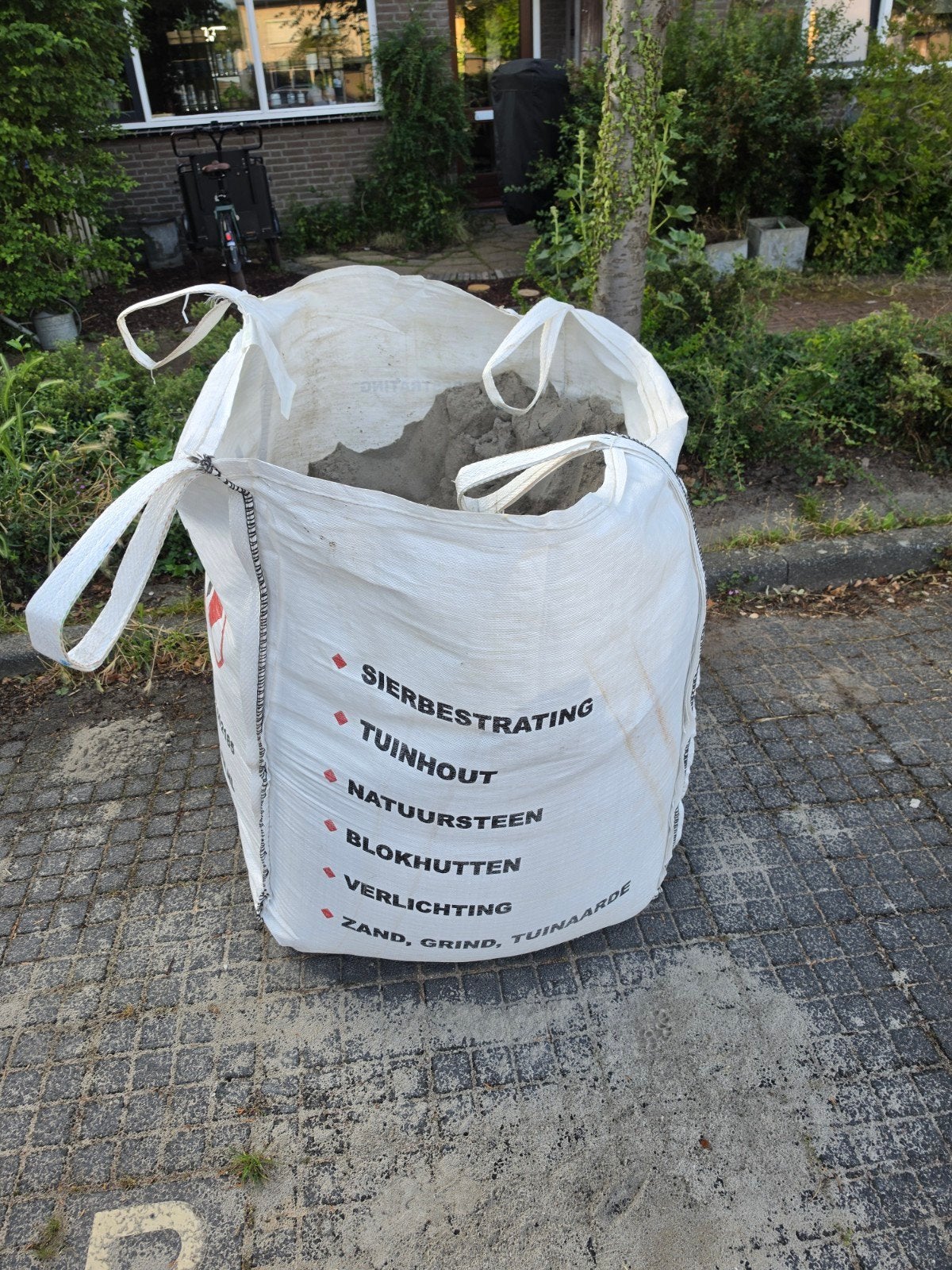 Big bag ophoogzand gratis op te halen, Tuin en Terras, Zand, Ophalen, Nieuw, Ophoogzand