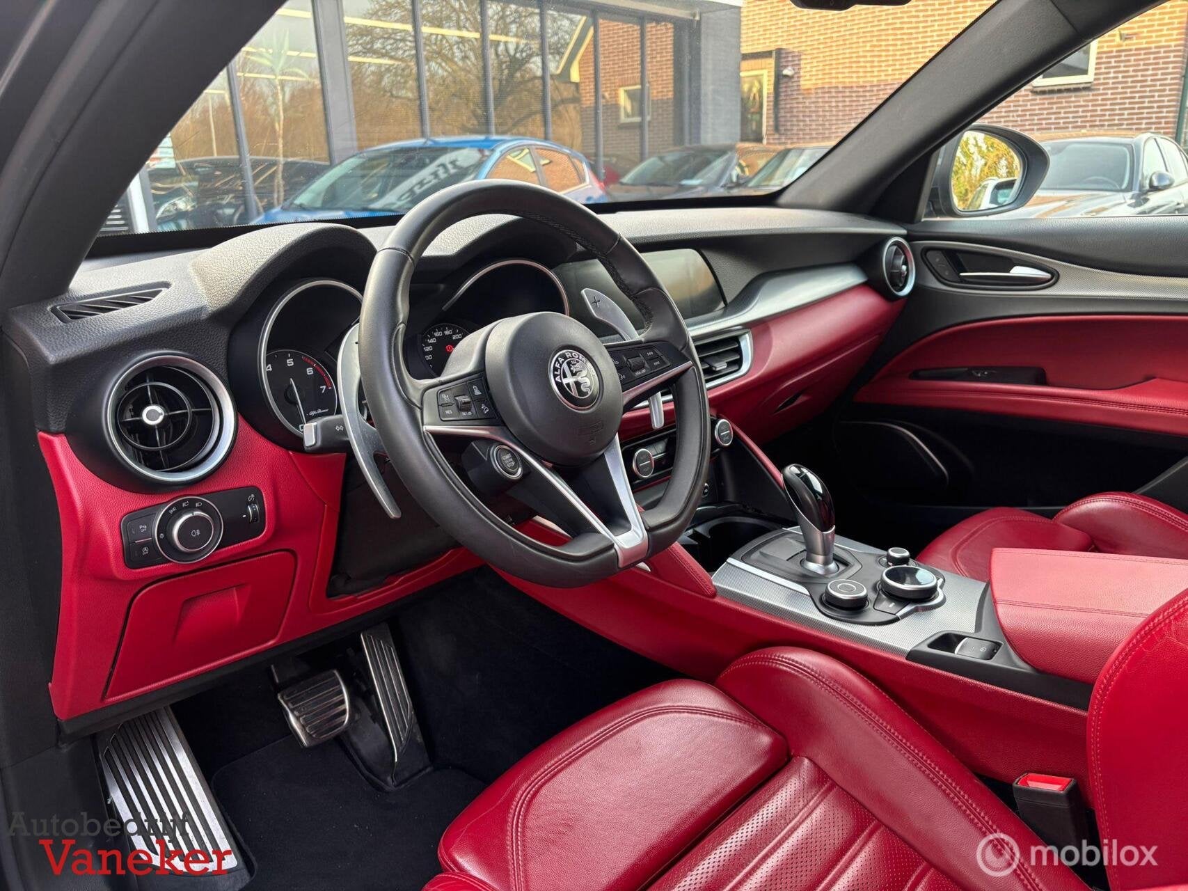 Alfa Romeo Stelvio Q4 280PK Veloce|BTW auto|ACC|VOL|Trekhaak, Auto's, Euro 6, 4 cilinders, Leder, Vierwielaandrijving