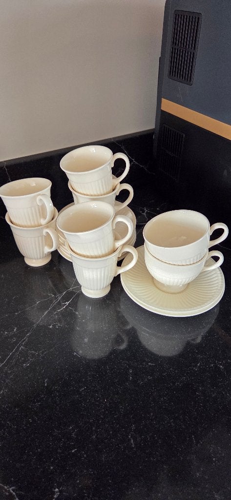 Wedgwood servies, Ophalen, Zo goed als nieuw, Wedgwood, Kop(pen) en/of Schotel(s)
