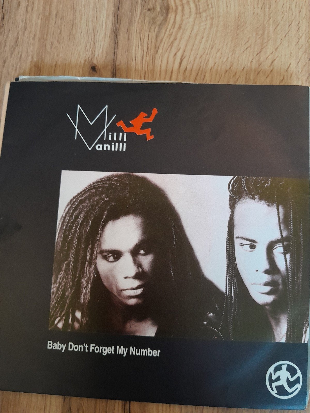 milli vanilli 7inch baby don,t forget my number, Ophalen of Verzenden, Zo goed als nieuw, Pop