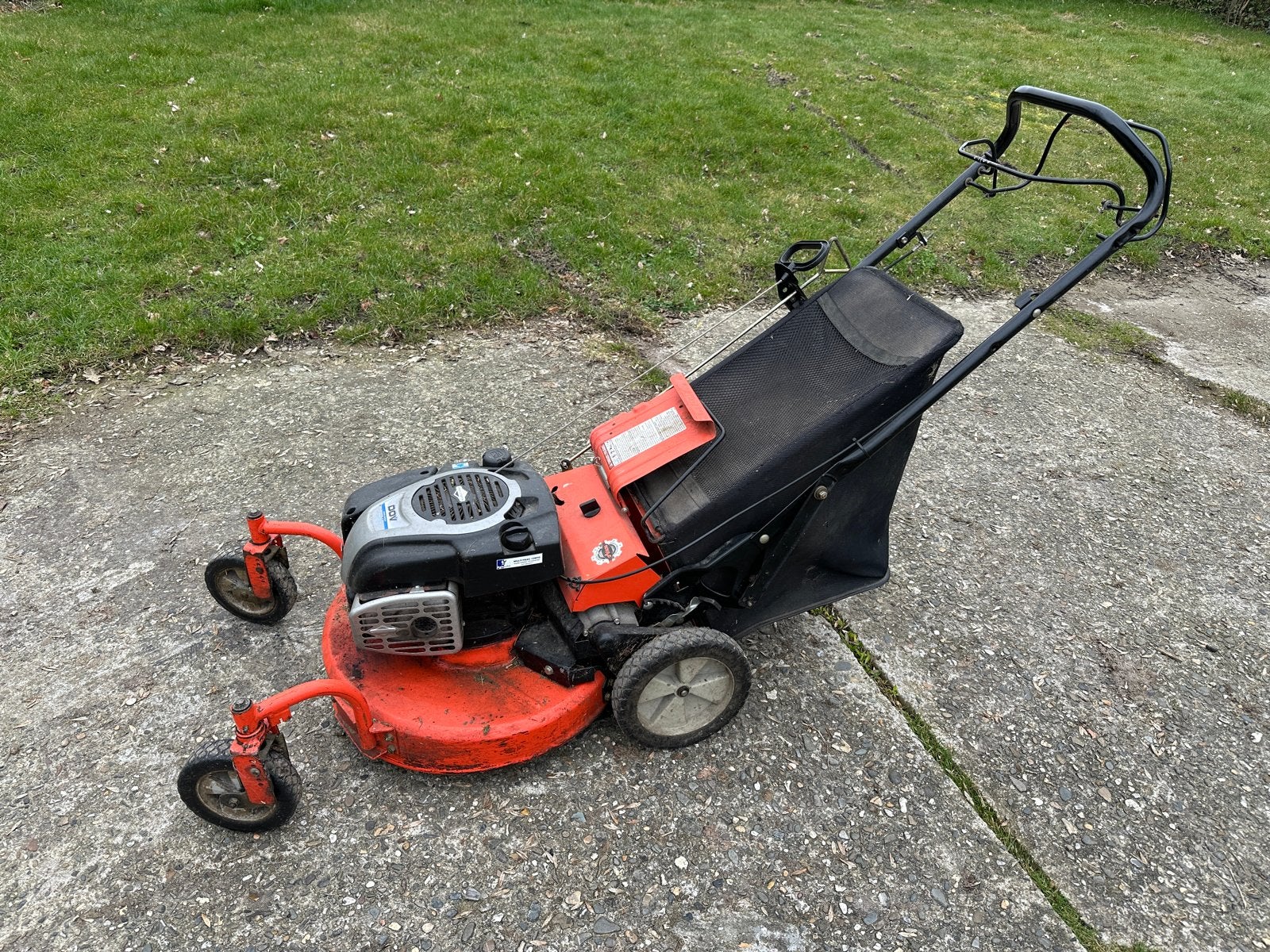 Ariens grasmaaier Briggs & Stratton 4 takt motor zwenkwielen, Ophalen, 40 t/m 49 cm