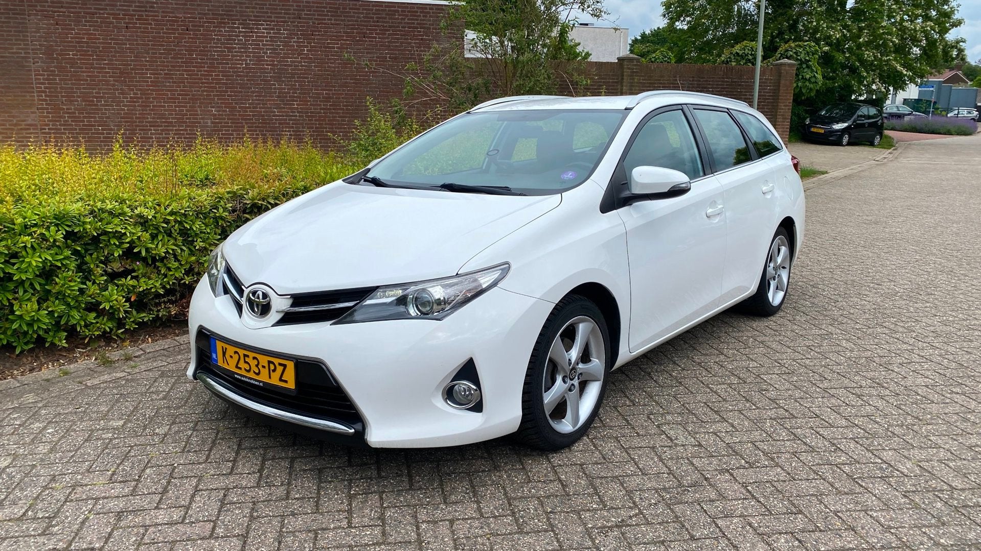 Toyota Auris Touring Sports 1.6 Aspiration( Actieprijs ! ), Euro 5, 450 kg, Gebruikt, 4 cilinders
