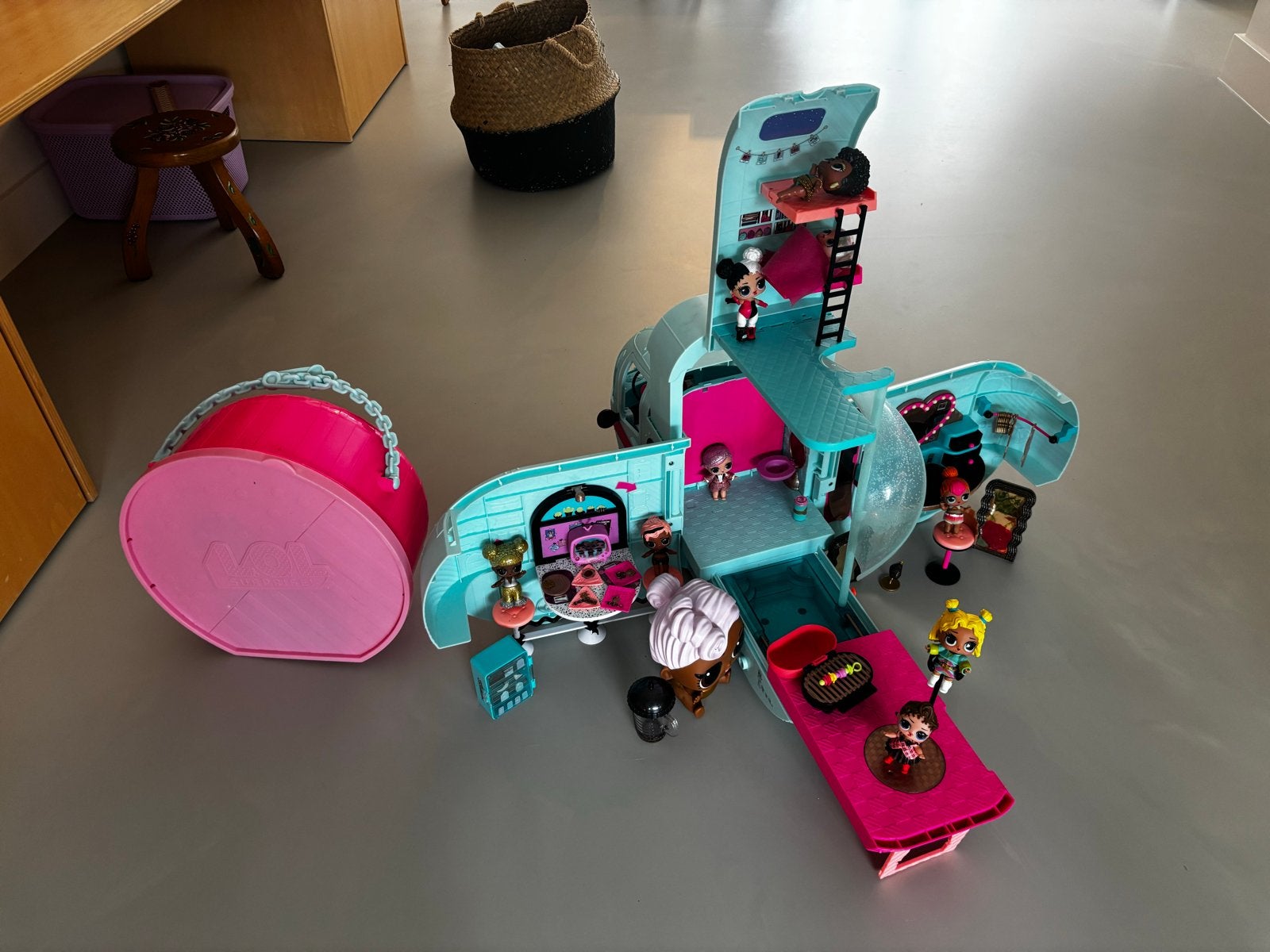 L.O.L. Surprise! Glamper met accessoires en poppen, Ophalen, Gebruikt, Overige typen