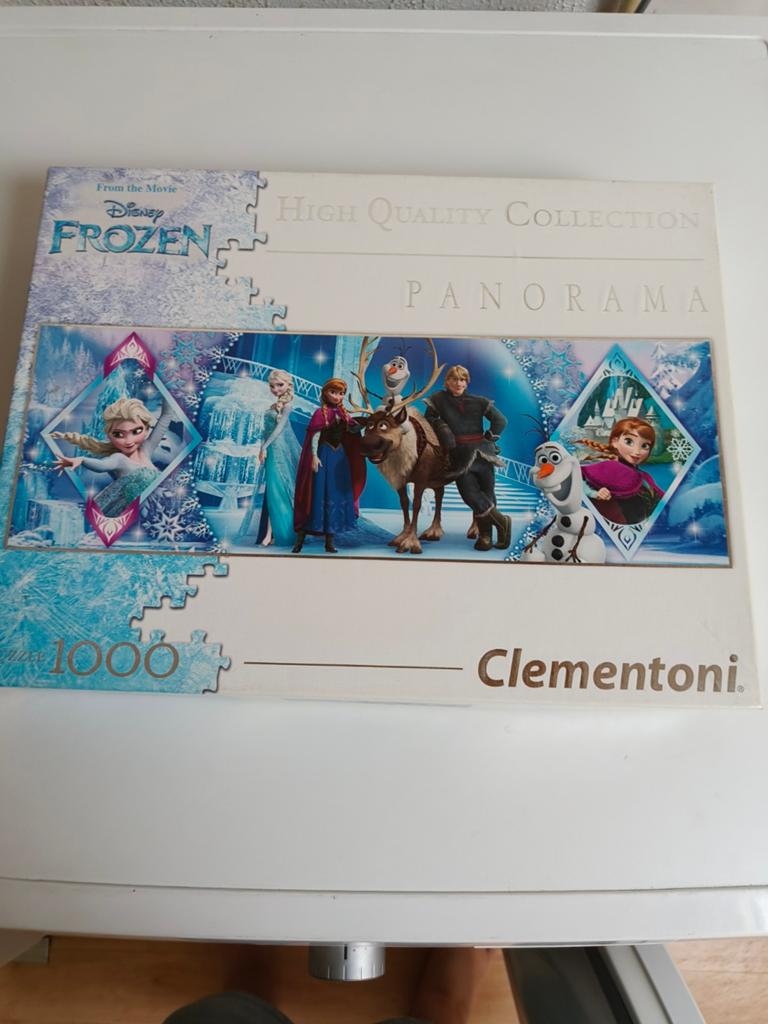 Disney puzzel Frozen, Ophalen of Verzenden, 500 t/m 1500 stukjes, Zo goed als nieuw